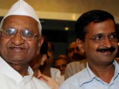 'Proud That One of Our Volunteers Has Become Delhi Chief Minister,' Says Anna Hazare After Arvind Kejriwal is Sworn-In