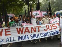 Sikh Group in Delhi Protests Against Writers Returning Awards, Detained