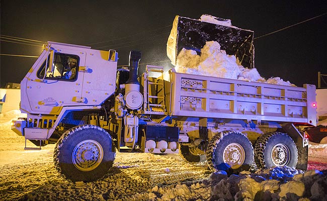 Massachusetts Struggles to Remove Snow After Massive Storms