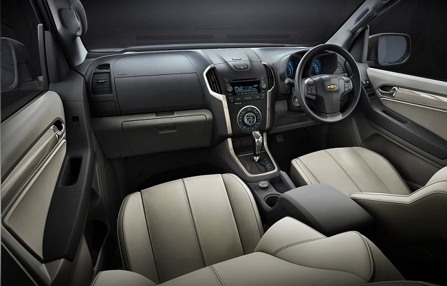 Chevrolet Trailblazer SUV interior picture