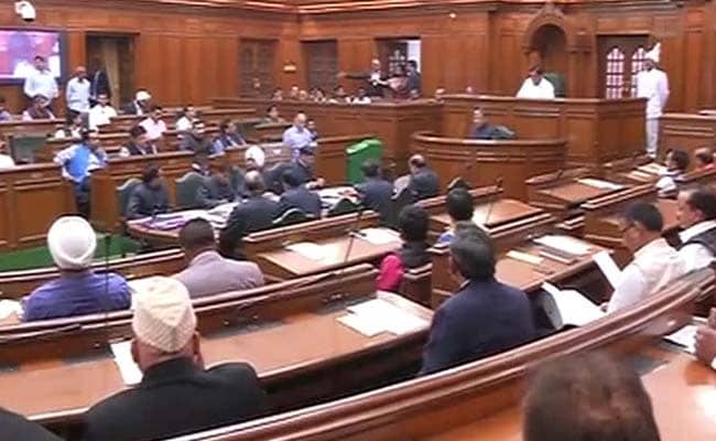 Citing Space Constraints, Delhi Leader of Opposition Refuses Allotted Room