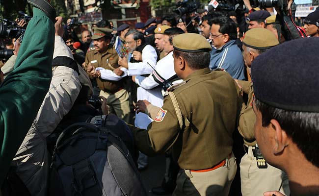 Police Drag Priests, Women Into Buses During Protests Against Delhi Church Attacks