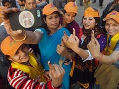 Delhi Elections 2015: 'Inked' Selfies a Hit on Polling Day
