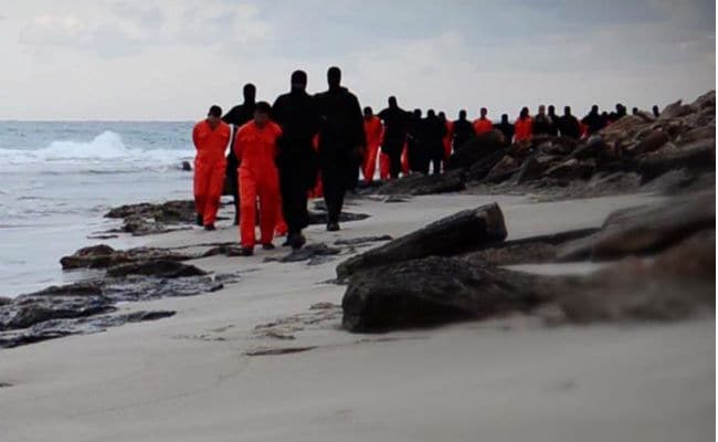 Islamic State Releases Video Purporting to Show Beheading of 21 Egyptians in Libya