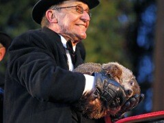 That Bites! 'Weather-Predicting' Groundhog Talks Only to the Mayor