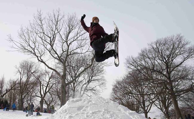 Winter Storm Threatens Heavy Snow in US