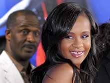 Whitney Houston's Daughter 'Fighting For Her Life'