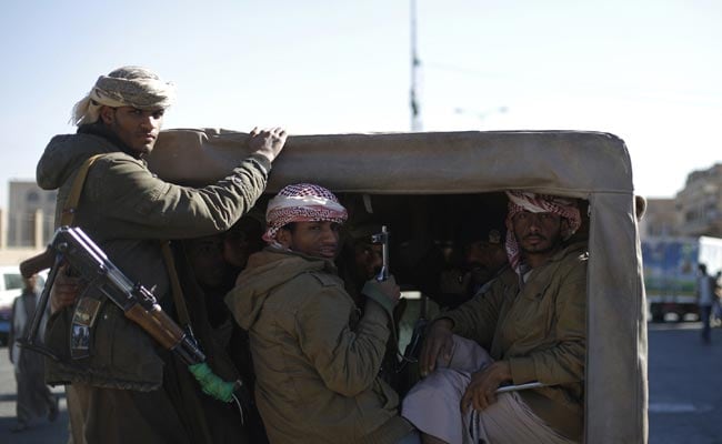 Anti-Houthi Forces in Yemen Seize Saudi Border Crossing