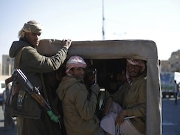 Houthis Lose Ground in Yemen's South, Saudi Targets Shelled Houthis Lose Ground in Yemen's South, Saudi Targets Shelled