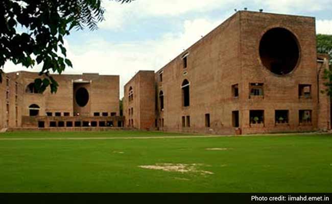 9 Jharkhand Ministers Take Management And Leadership Lessons At IIM Ahmedabad