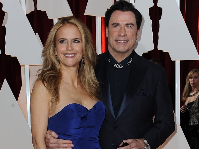 Oscars 2015: John Travolta Creeps Out Scarlett, Idina and Twitter ...