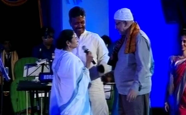 Former MP Kabir Suman Sings and Makes Up With Mamata Banerjee?