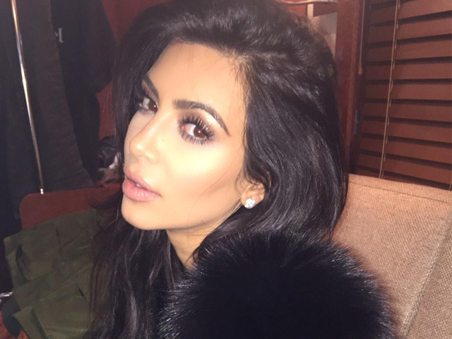Kim Kardashian Watches and Loves <i>Fifty Shades of Grey</i>