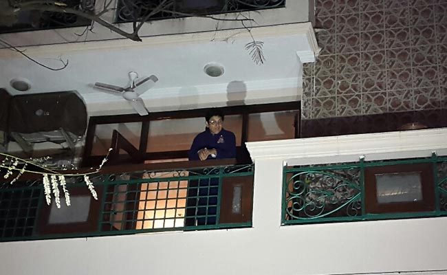 Kiran Bedi, Cameraperson! What She Did on Her Balcony