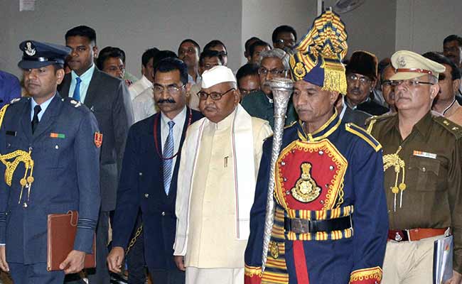 Amid Talk of Madhya Pradesh Governor's Removal, Rajnath Singh to Meet President
