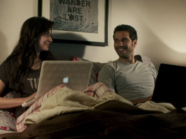 Anushka Sharma Celebrates Love in <i>Main Jo</i> from <i>NH10</i>