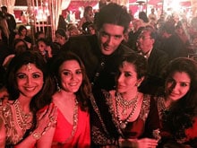 At Sanjay Hinduja's Wedding, VIP Guests Wearing Manish Malhotra