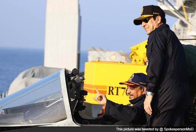 Navy Gives Defence Minister Manohar Parrikar a Glimpse of its Operational Capability