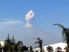Volcanic Ash Forces Mexican Airport Closure