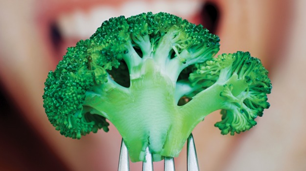 The Truth About Miracle Foods - From Chia Seeds to Coconut Oil