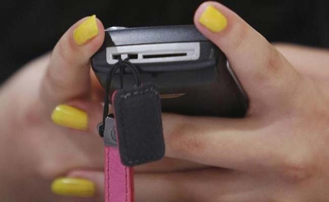 Stolen SIM Card Keys Could be Powerful Spy Tool: Report