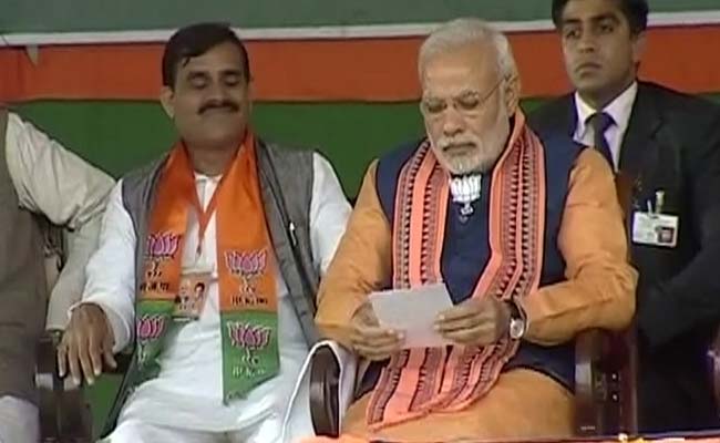 'If Modi is Lucky for You, Why Vote for Those Who are Unlucky?' Says PM in Delhi: Highlights