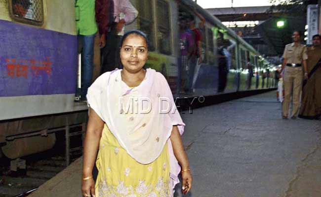 Mumbai Railway Cop Gives Dignity to Unclaimed Bodies