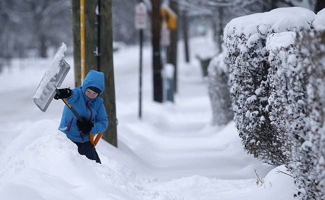 Weather-Battered US Schools Turn to Virtual Days for Students