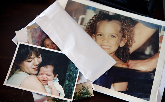 After Babies Are Switched in France, a Lesson in Maternal Love