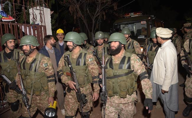 Attack on Shiite Mosque Kills 3 in Islamabad