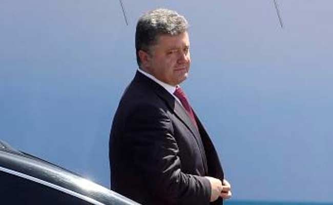 Ukraine Ceasefire Begins After Fierce Fighting in Besieged Town