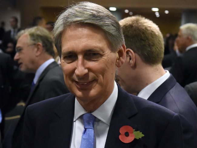 British Foreign Minister Warns of Threat From Russia