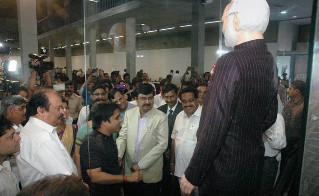 Over 1-Crore Bid for PM's Suit, Congress Challenges the Auction