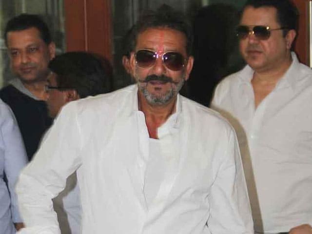 Sanjay Dutt in Trouble For Overstaying Leave From Jail