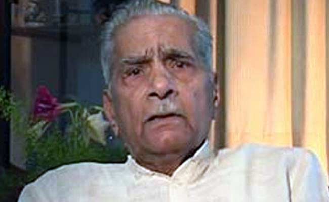 AAP Sends Invite to Shanti Bhushan for National Council Meeting