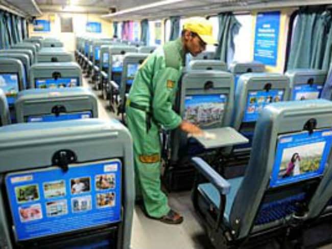 Railway Minister Suresh Prabhu Promises a Modern Rail Network With No Fare Hike