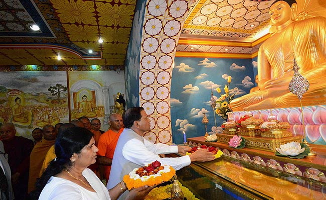 Sri Lankan President Maithripala Sirisena Visits Mahabodhi Temple