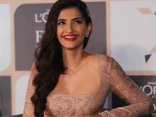 Sonam Kapoor Resolves to Finish Her Degree This Year