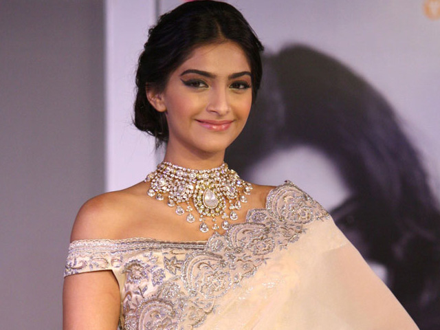 Sonam Kapoor on Wage Equality: Do the Math, Doesn't Make Sense