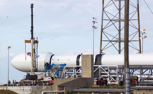 Florida Weather Delays SpaceX Falcon Rocket Launch