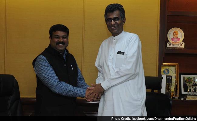 India in Talks With Sri Lanka, United Kingdom to Enhance Cooperation in Oil and Gas Sector