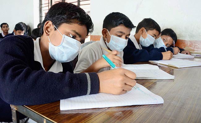 Health Minister JP Nadda Reviews Swine Flu Situation in Uttar Pradesh