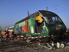 6 Injured as Trains Collide in Switzerland