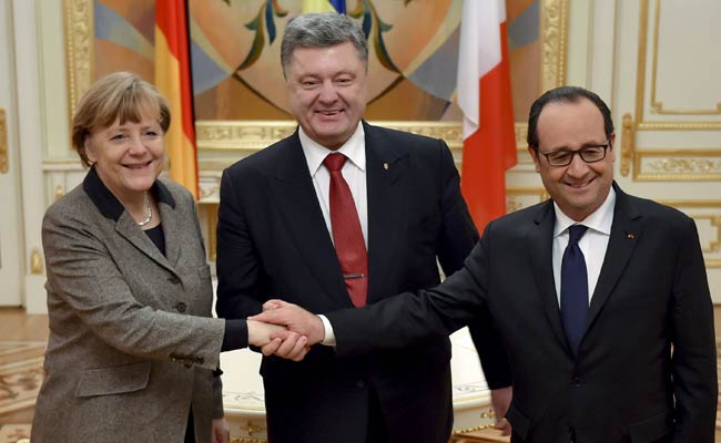 Ukraine Peace Talks Begin, Overshadowed by Fighting