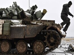 Ukraine Vows to Show Off 'Captured Russian Soldiers' Ukraine Vows to Show Off 'Captured Russian Soldiers'