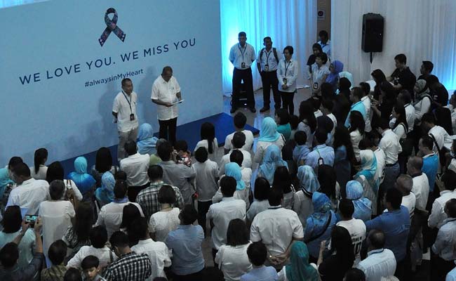 Chinese MH370 Relatives Mark Anniversary Under Police Gaze