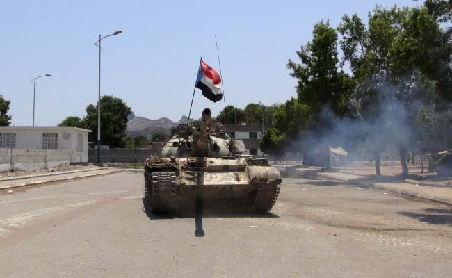 Saudi Navy Evacuates Diplomats From Yemen's Aden: Reports