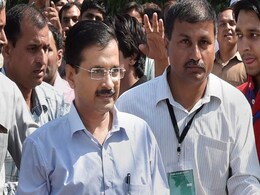 Arvind Kejriwal Visits 13-Year-Old Raped, Dumped Near Tracks in Delhi Arvind Kejriwal Visits 13-Year-Old Raped, Dumped Near Tracks in Delhi