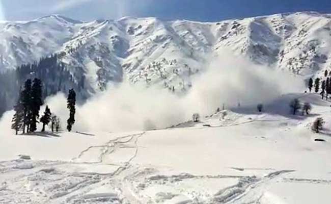 Avalanche Warning Issued in Kashmir After Heavy Rain