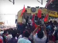 BJP's Protesting Student Activists Stop Trains, Block Highways, Burn Tyres in Bihar